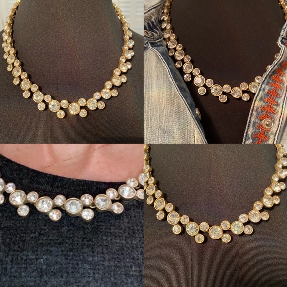 ✅Beautiful Crystal & Gold Necklace - Picture 2 of 16